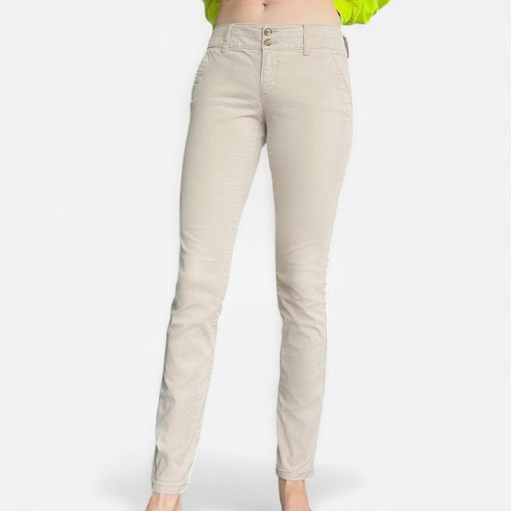 American Eagle Skinny Straight Stretch Khaki Pants with Front Pockets, Size 4